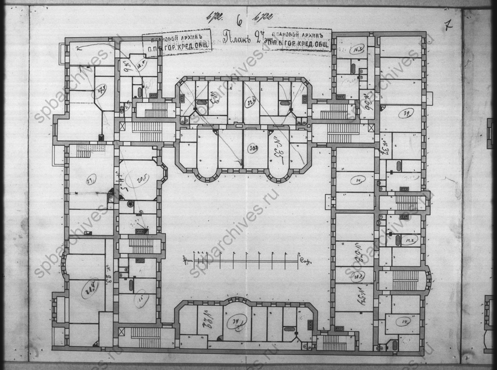 Архивный план 2 этажа, 1912: лицевой корпус слева, средний в центре, боковой внизу и задний справа; стены, двери и лестницы