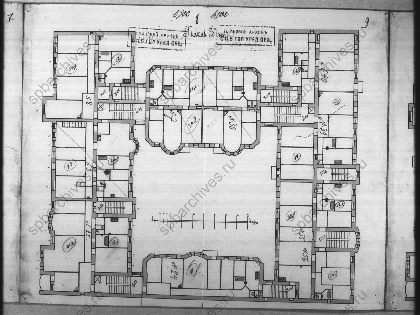 Архивный план 3 этажа, 1912: лицевой корпус слева, средний в центре, боковой внизу и задний справа; стены, двери и лестницы